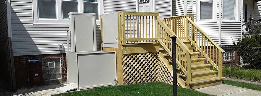 Wheelchair platform lift