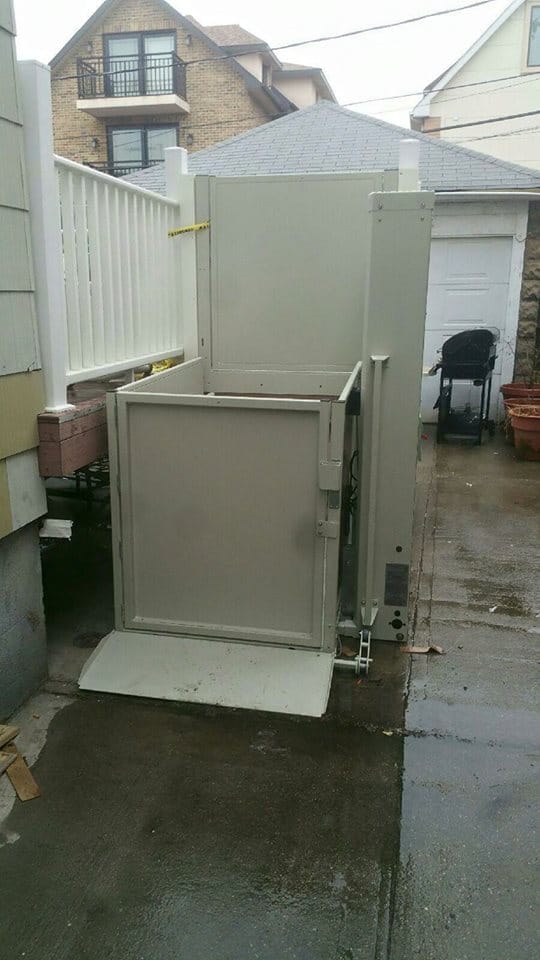 an outdoor vertical lift